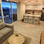 Dominique Luxury 1410 Jacuzzi Privado