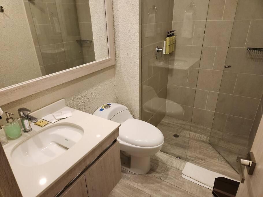 Dominique Luxury 1410 Jacuzzi Privado