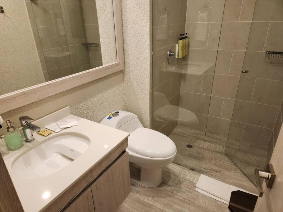 Dominique Luxury 1410 Jacuzzi Privado