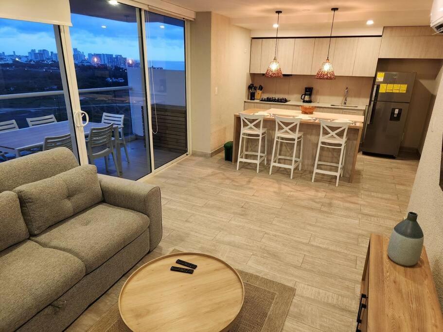 Dominique Luxury 1410 Jacuzzi Privado *